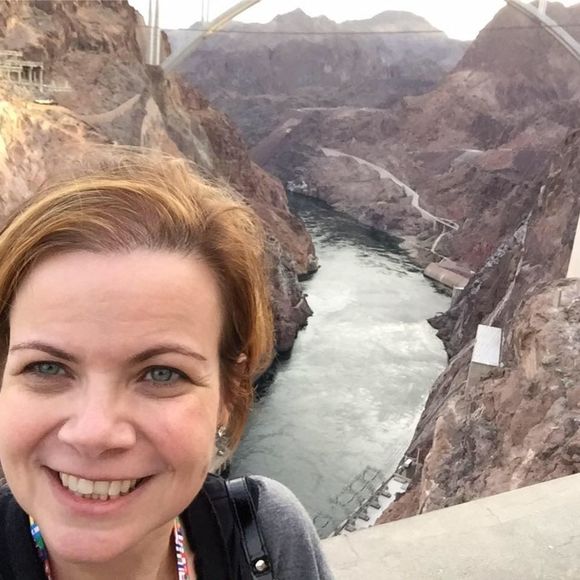 Meet your Posher, Gwen - Picture 1 of 1